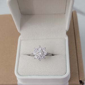 Elegant Silver Moissanite Diamond Ring